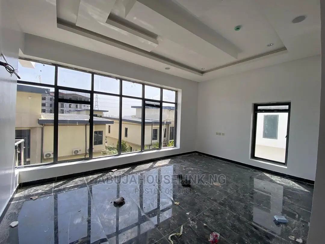 6bdrm Duplex in Katampe Extension for sale in Katampe Extension