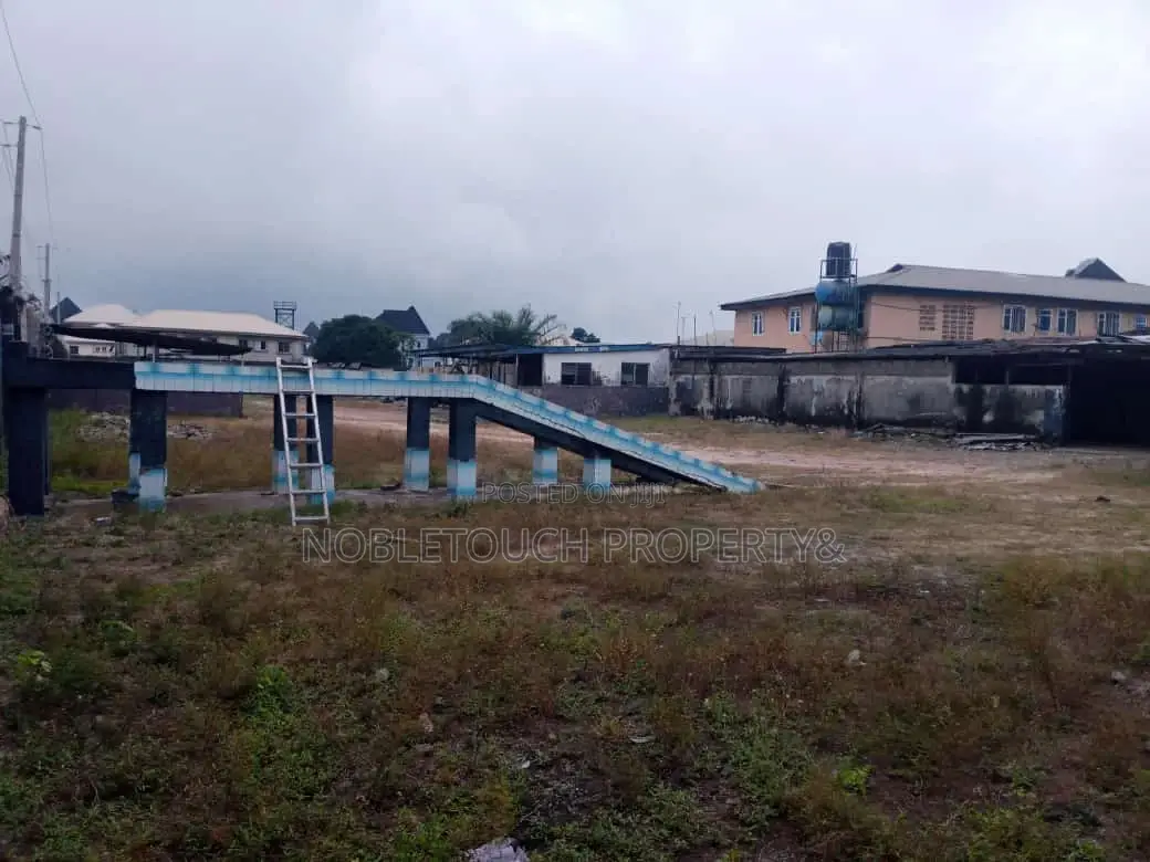 Commercial Property by Trade Fair Complex Satellite in Satelite Town