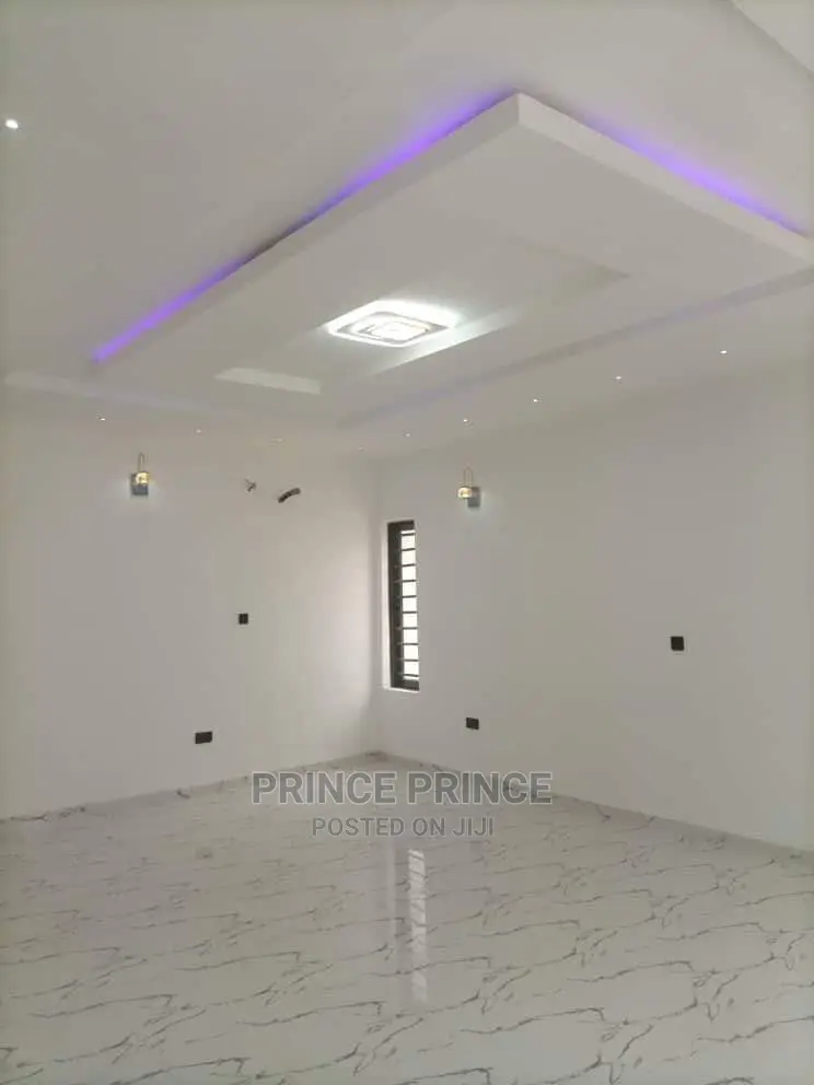3bdrm Block of Flats in Surulere for rent in Surulere