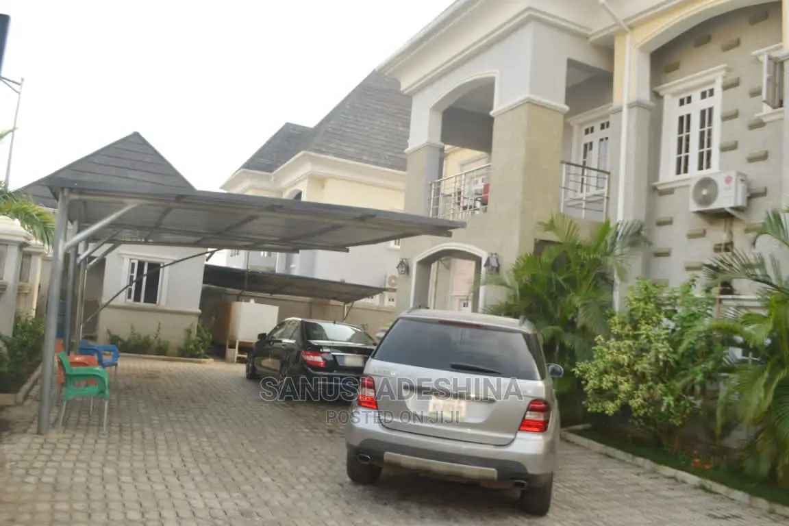 5bdrm Duplex in Efab Metropolitan, Gwarinpa for sale in Gwarinpa