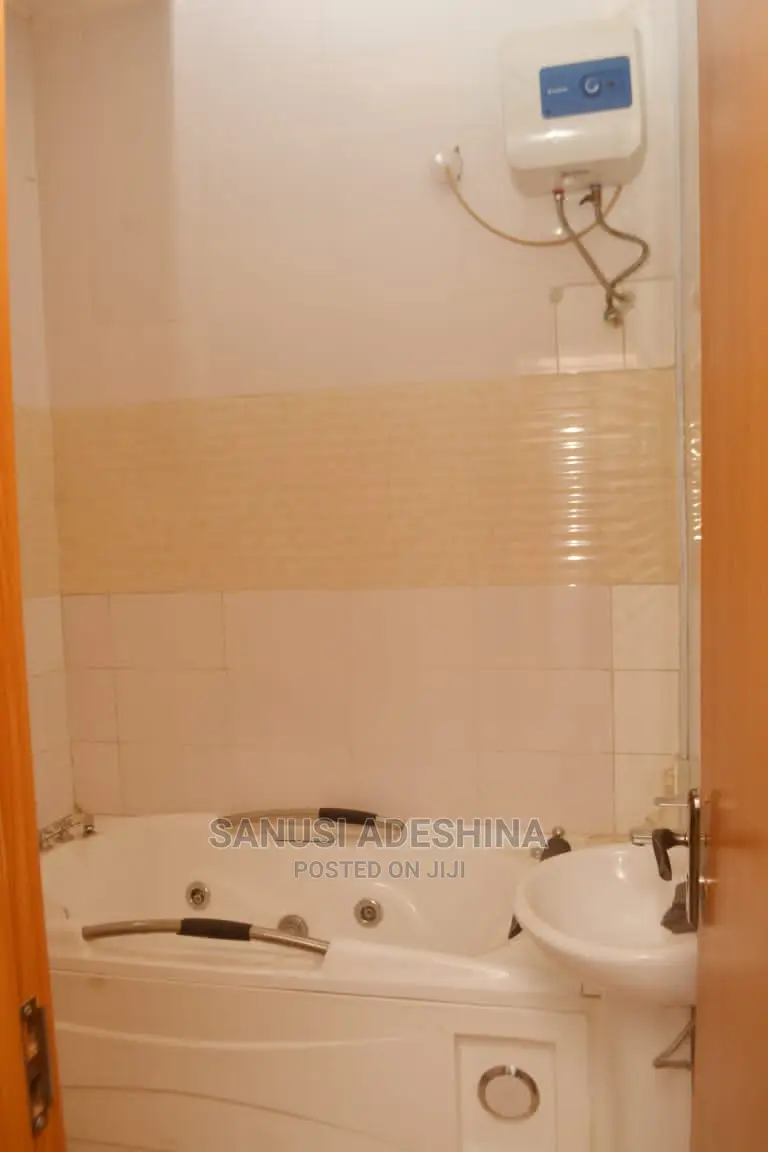 5bdrm Duplex in Efab Metropolitan, Gwarinpa for sale in Gwarinpa