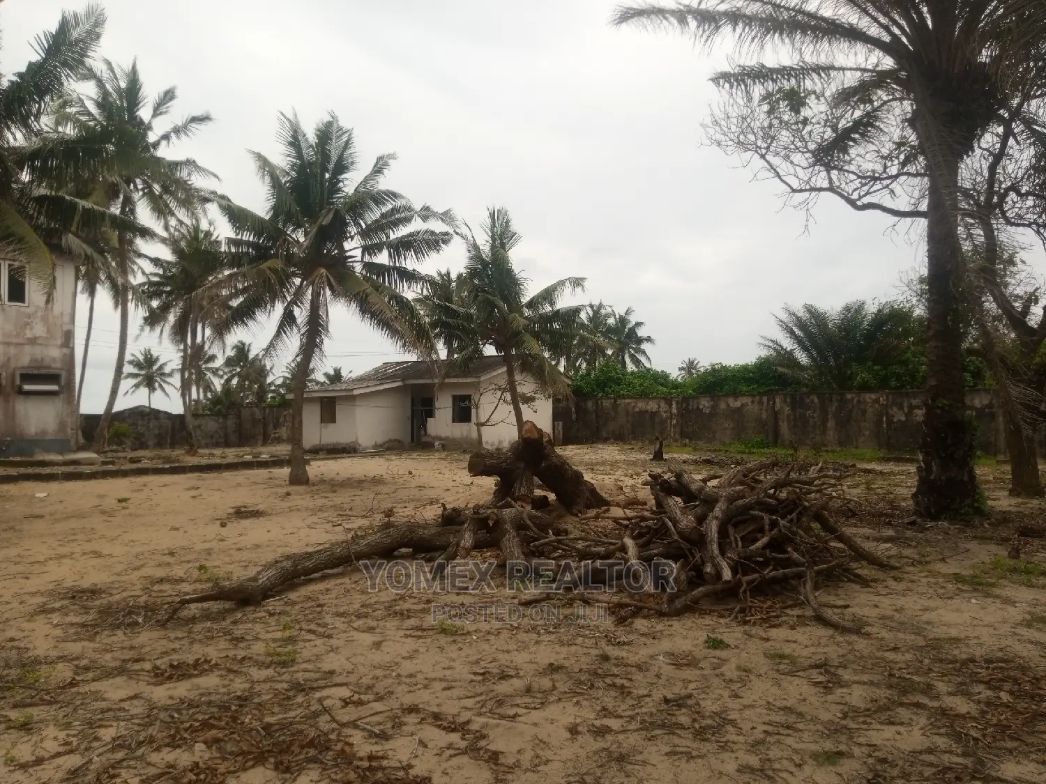 10bdrm Mansion in Odunlami Estate, Eleko for sale in Eleko