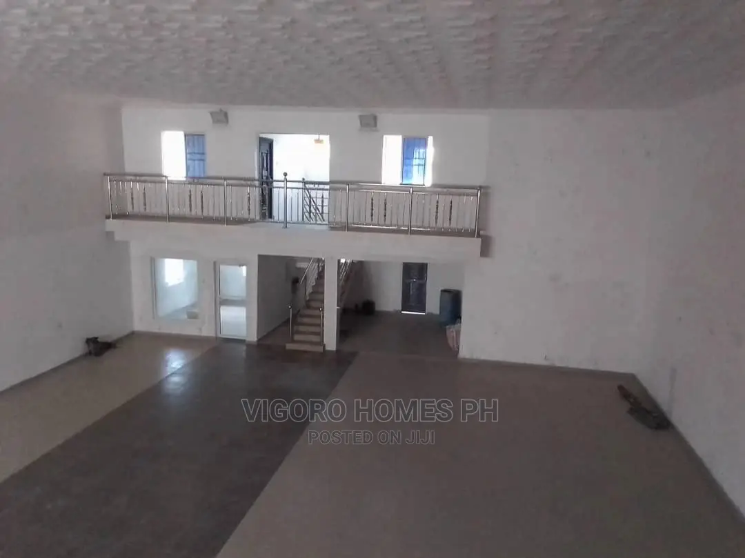 Ultra Modern Space/Church/Warehouse With Offices in Port-Harcourt