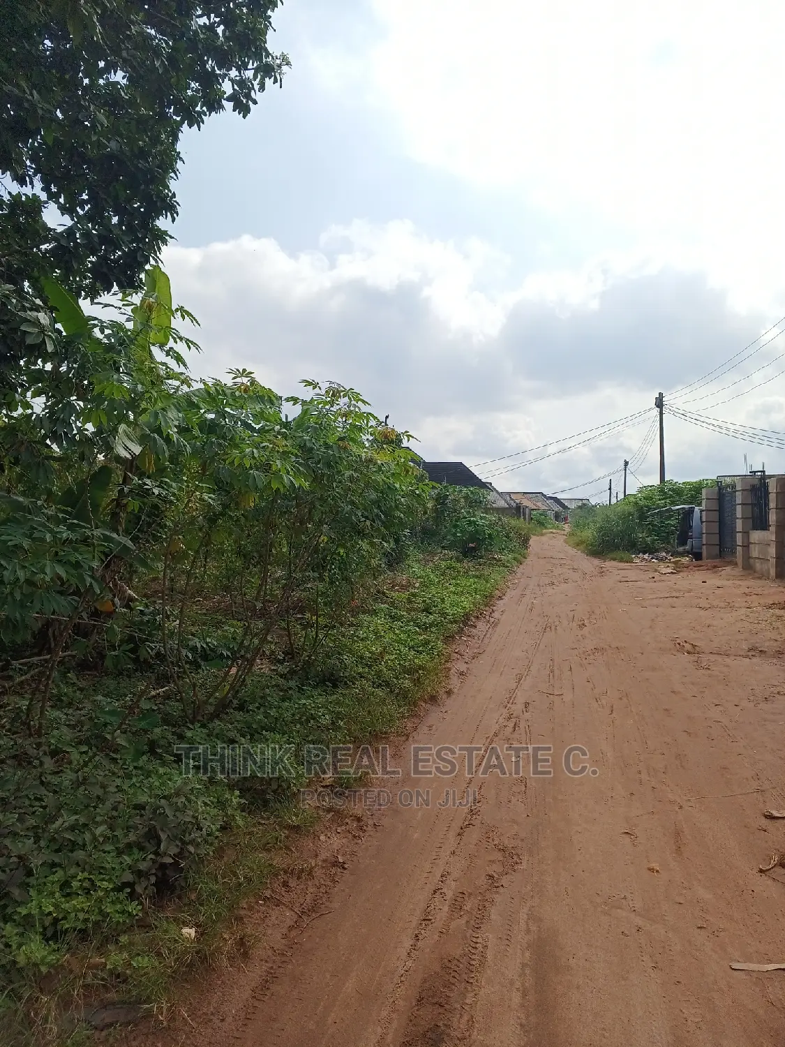 100/100 Land at Eyean-Aduwawa Very Close to the Tarred Road in Benin City