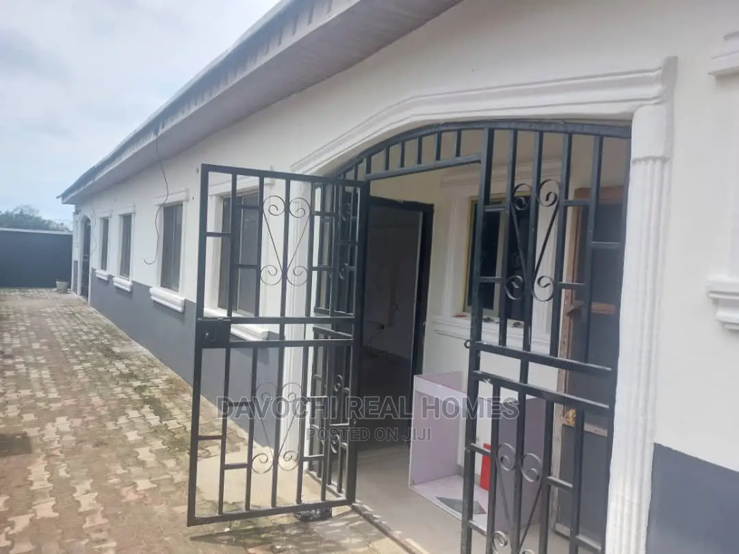 2bdrm Apartment in Majek, Lekki Expressway for rent in Lekki Expressway