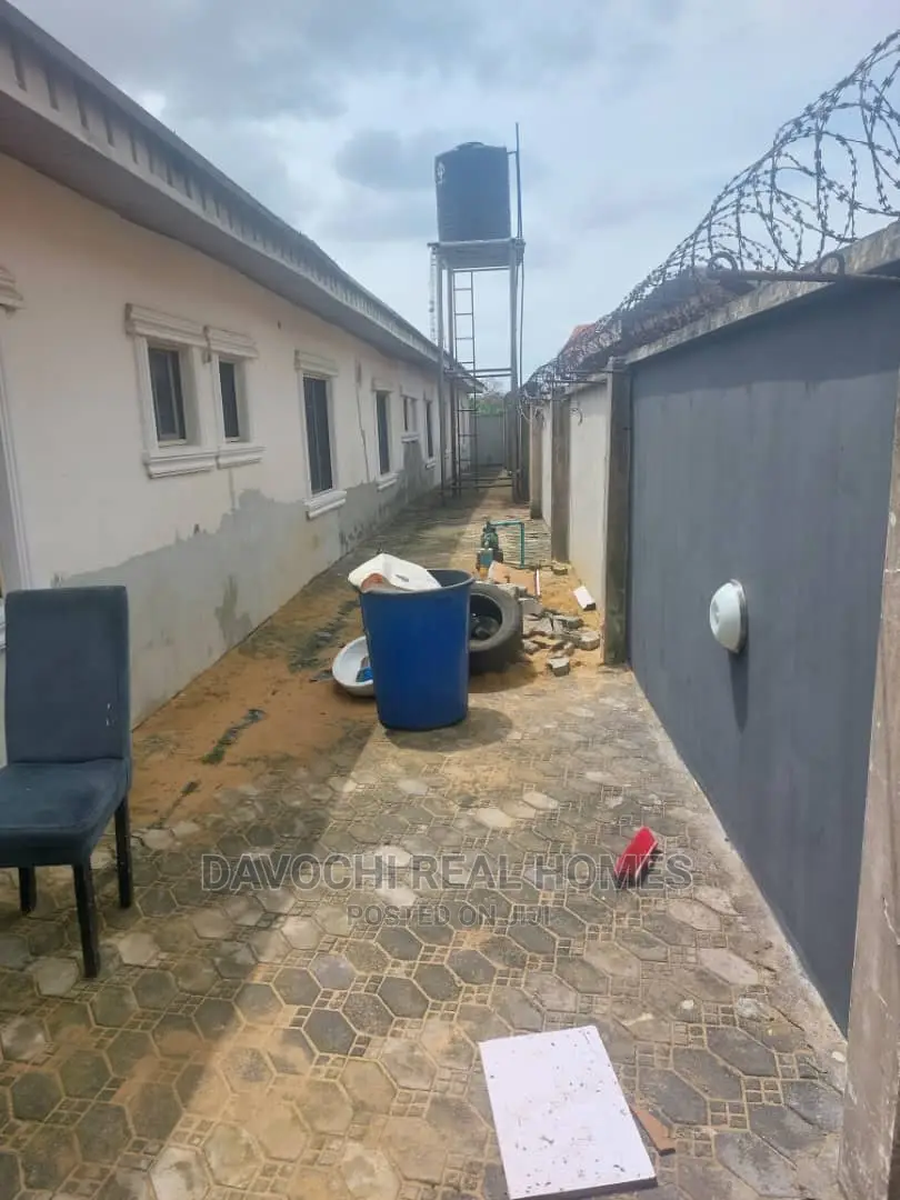 2bdrm Apartment in Majek, Lekki Expressway for rent in Lekki Expressway
