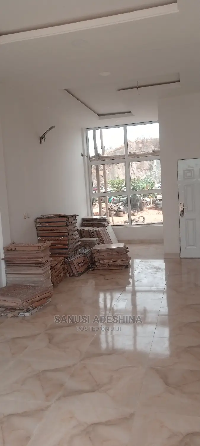 Shop Commercial in Gwarinpa