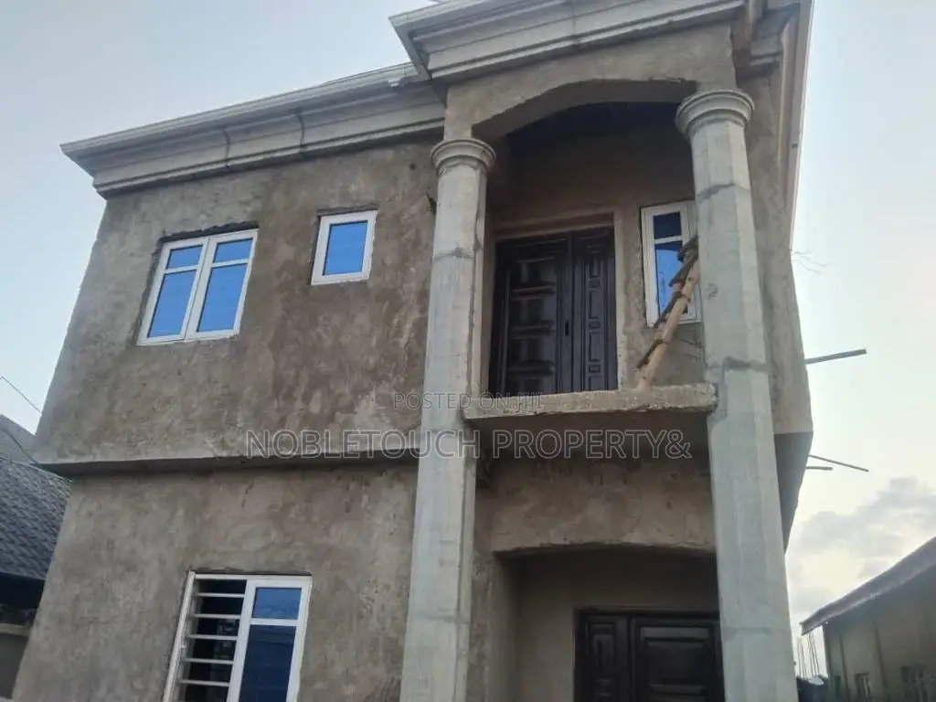 5bdrm Duplex in Ikotun Egbe for sale in Isheri / Egbe Idimu