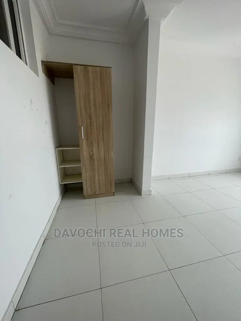 2bdrm Apartment in Chevron Estate, Lekki for rent in Lekki