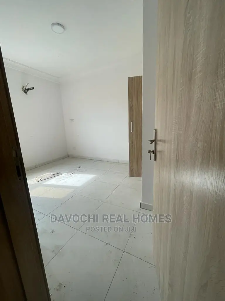 2bdrm Apartment in Chevron Estate, Lekki for rent in Lekki