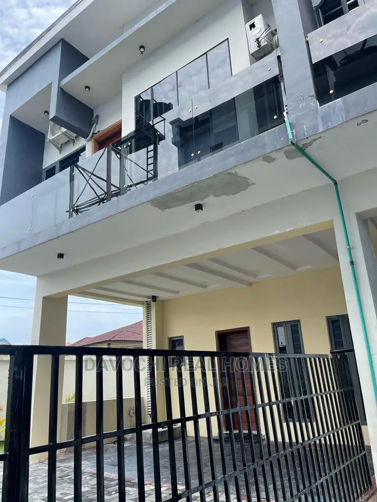 Furnished 3bdrm Duplex in Lekki Conservation for Rent in Lekki