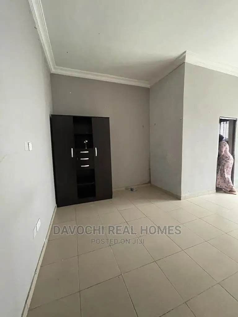 2bdrm Block of Flats in Ikate-Lekki for rent in Lekki