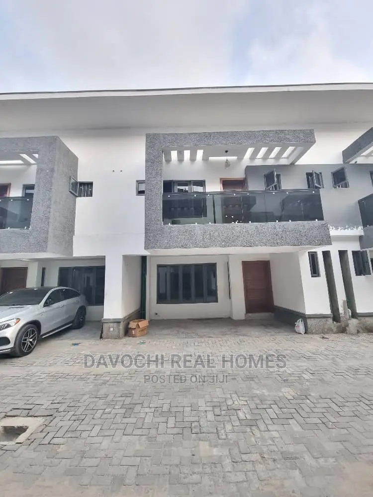 3bdrm Duplex in Ikate Lekki for rent in Lekki