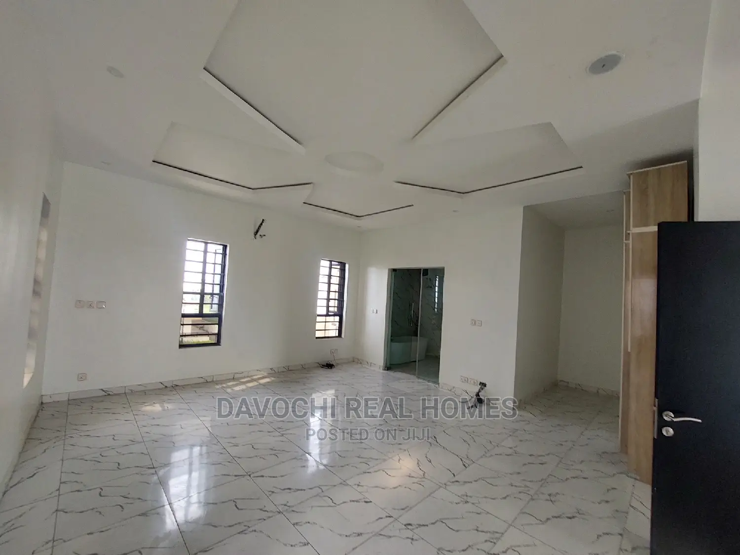5bdrm Duplex in Ikate-Lekki for Sale in Lekki