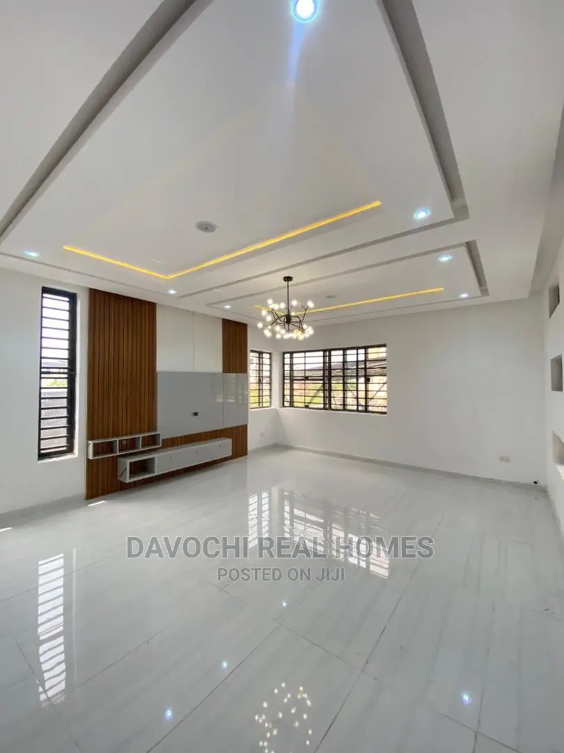 5bdrm Duplex in Lekky Country, Lekki for Sale in Lekki
