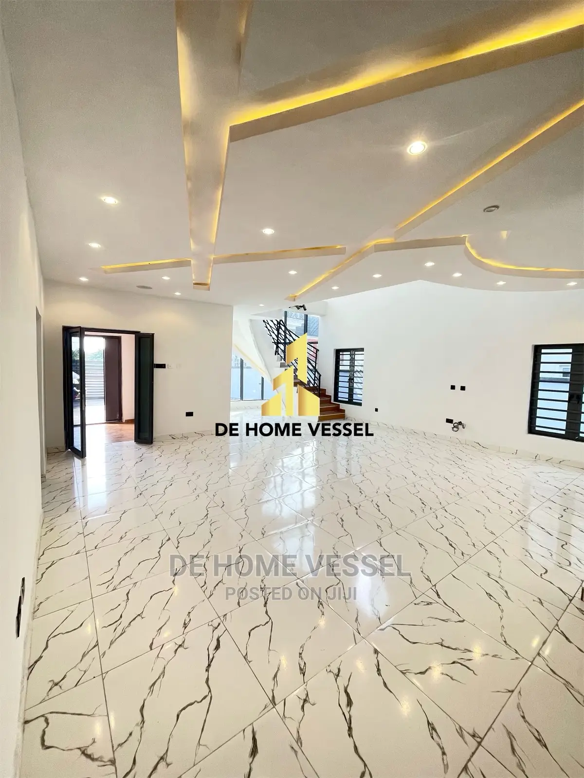 5bdrm Duplex in Ajah for Sale in Ajah