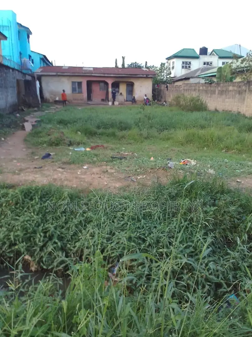 3bdrm Bungalow in Ikotun Igando Lagos for sale in Igando / Ikotun/Igando