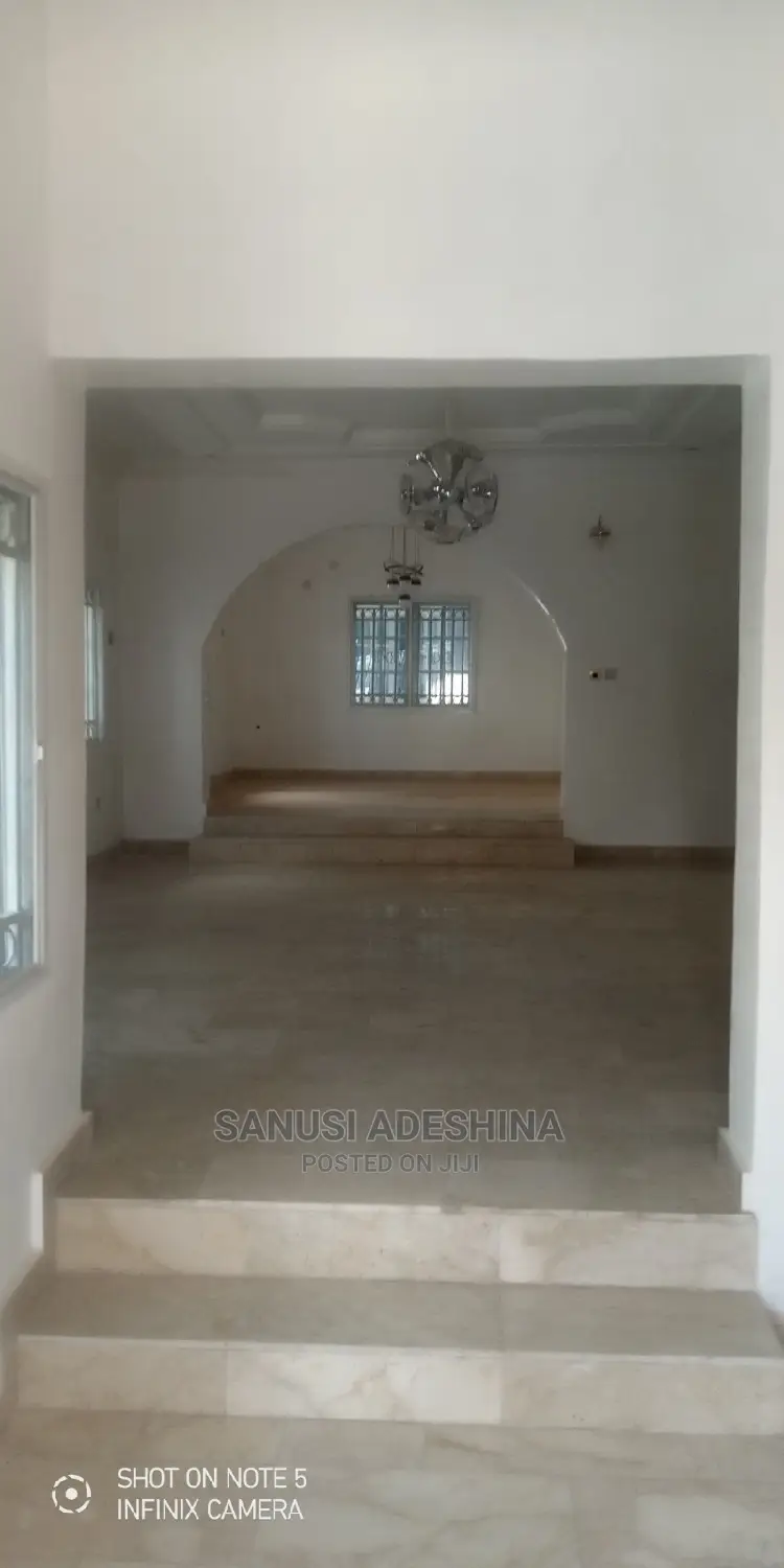 3bdrm Block of Flats in Guzape Close To Coza for rent in Guzape District