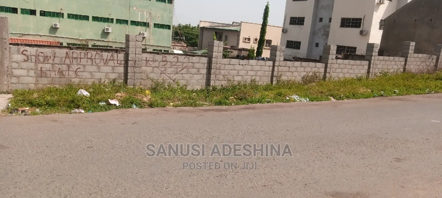 A Very Good Commercial Plot Located in Gwarimpa Estate FCT A in Gwarinpa