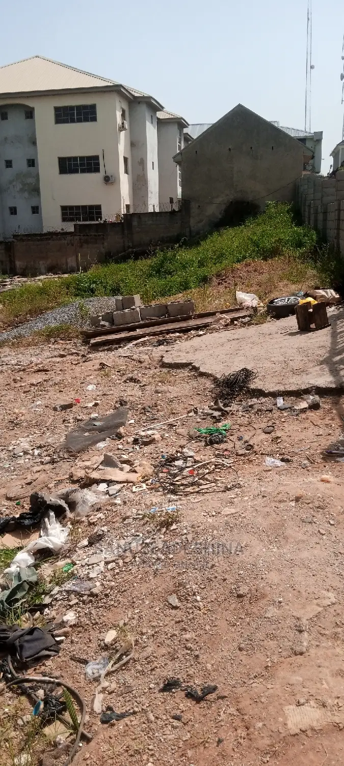 A Very Good Commercial Plot Located in Gwarimpa Estate FCT A in Gwarinpa