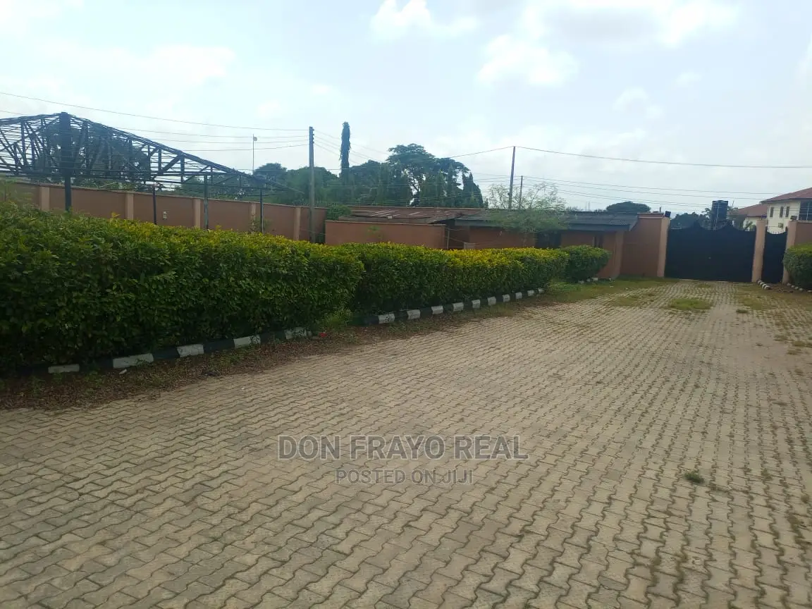 8bdrm Duplex in Kobiowu Estate, Iyanganku for sale in Iyanganku