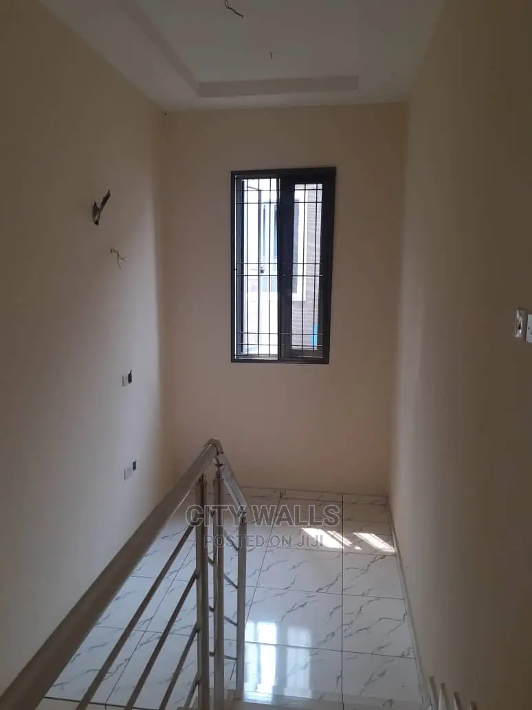 3bdrm Townhouse / Terrace in Chevron for rent in Chevron