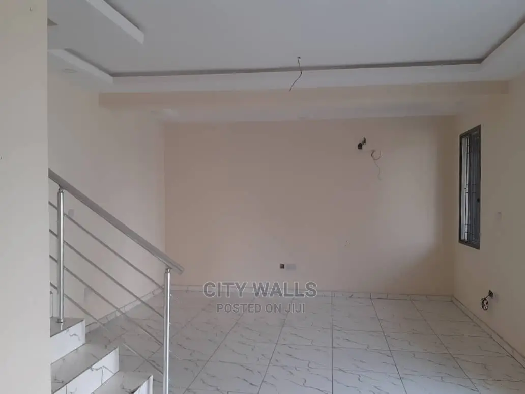 3bdrm Townhouse / Terrace in Chevron for rent in Chevron