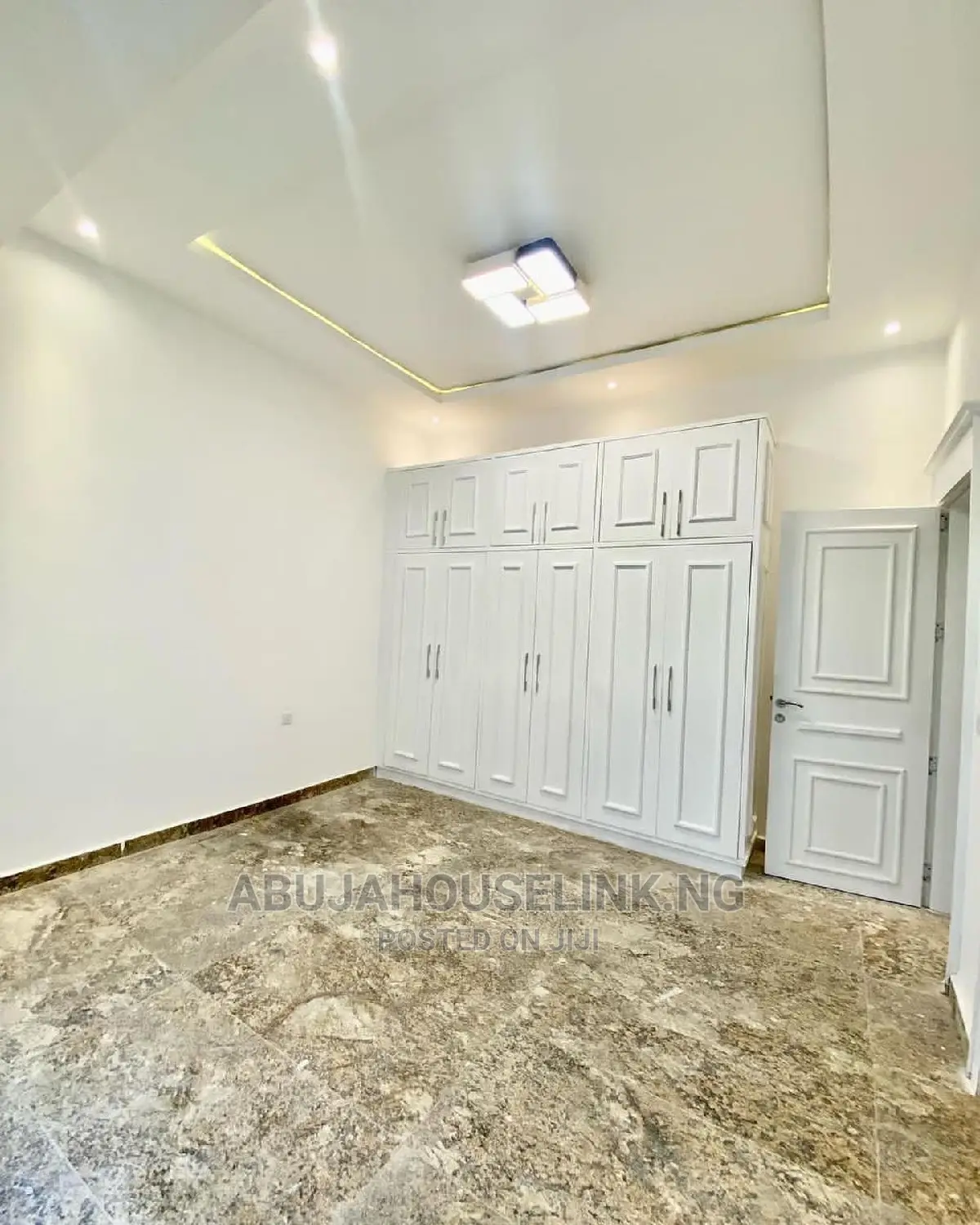5bdrm Duplex in Guzape Abuja for sale in Guzape District