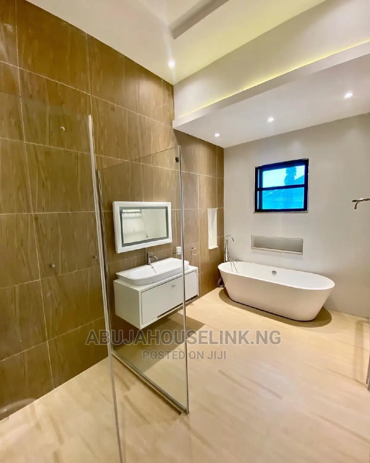 5bdrm Duplex in Guzape Abuja for sale in Guzape District