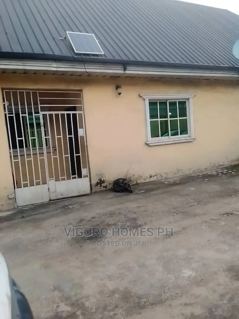 Furnished 1bdrm Block of Flats in Port-Harcourt for sale in Port-Harcourt