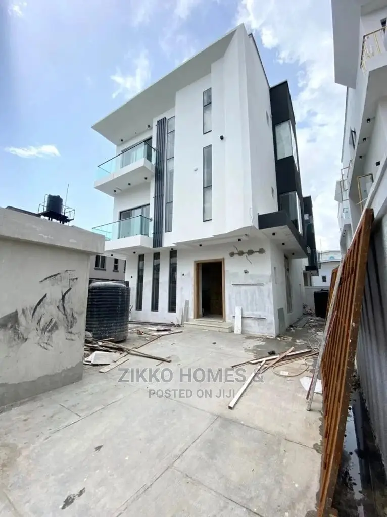 5bdrm Duplex in Lekki Phase 1, Ikate for Sale in Ikate