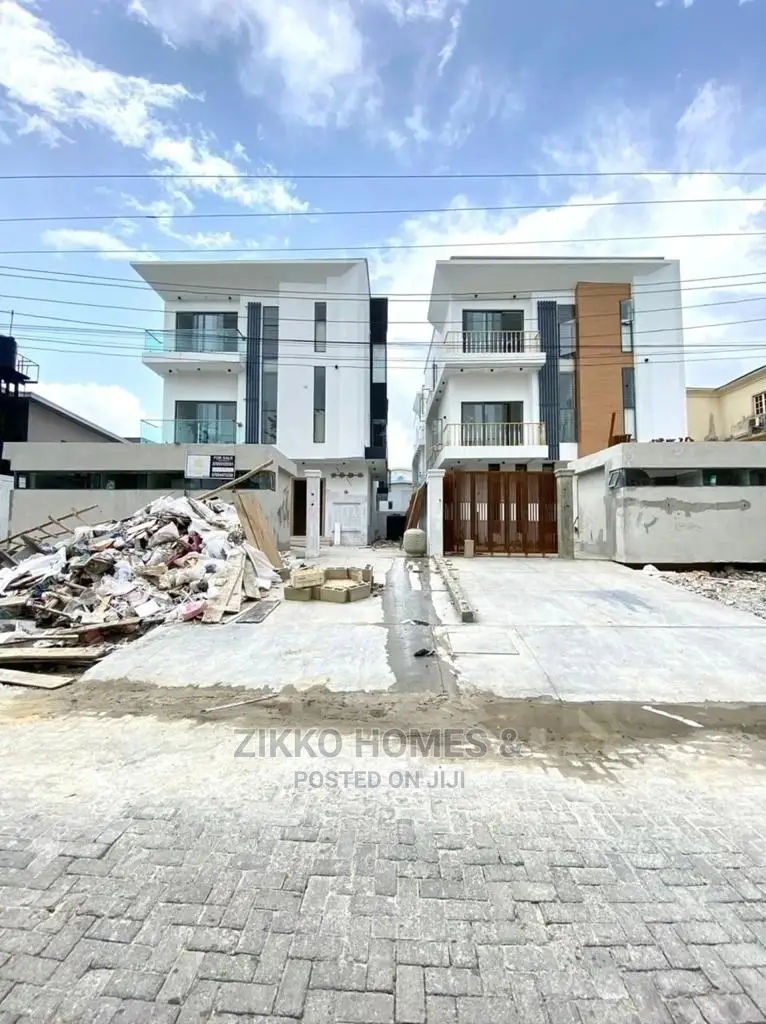5bdrm Duplex in Lekki Phase 1, Ikate for Sale in Ikate