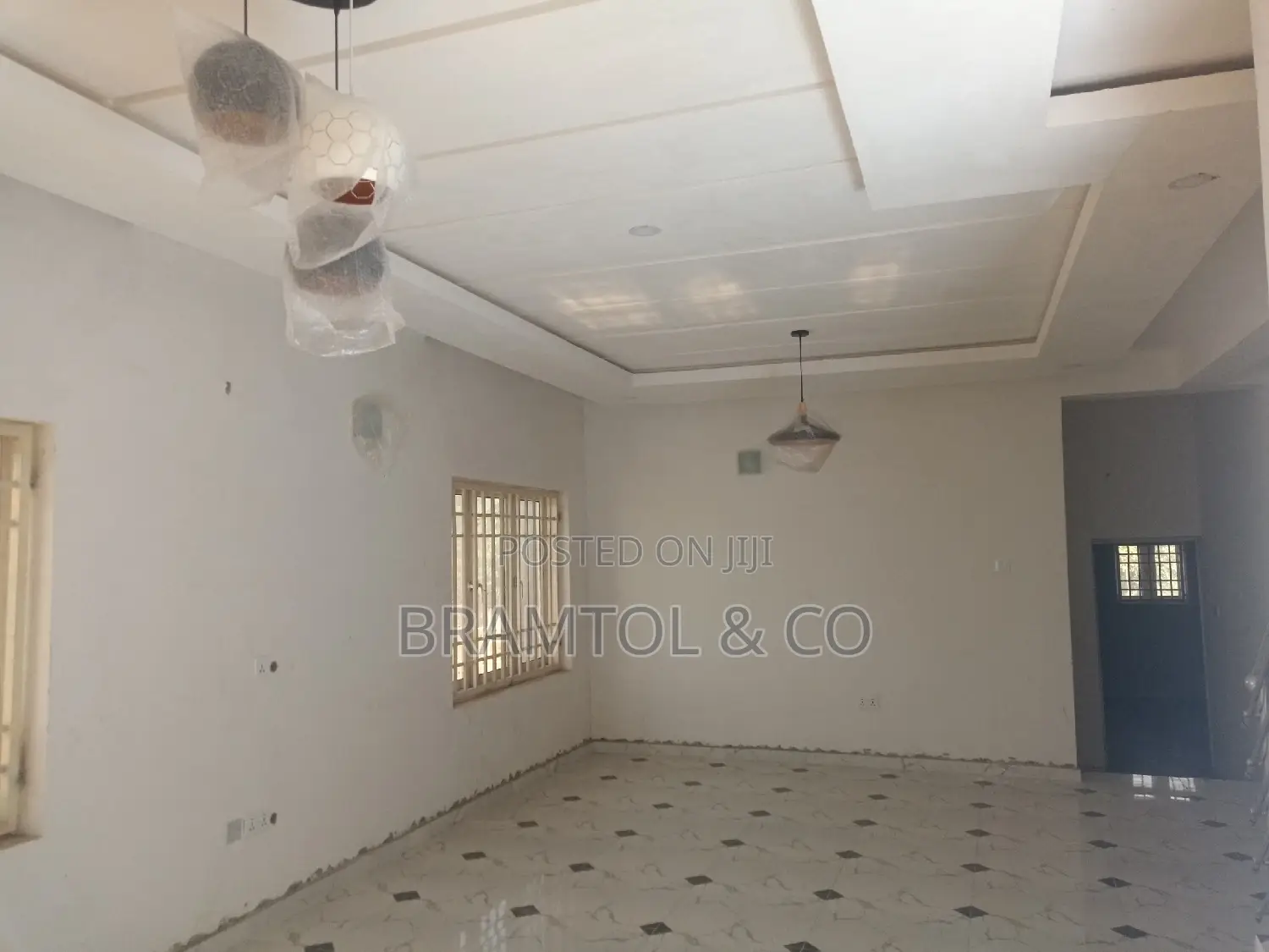 4bdrm Duplex in Idu Industrial for sale in Idu Industrial