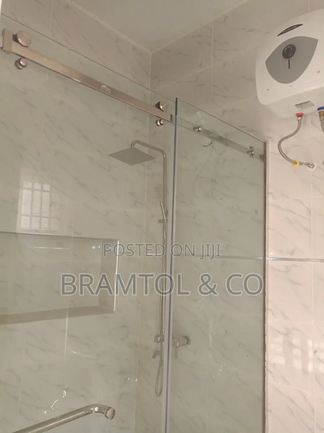 4bdrm Duplex in Idu Industrial for sale in Idu Industrial