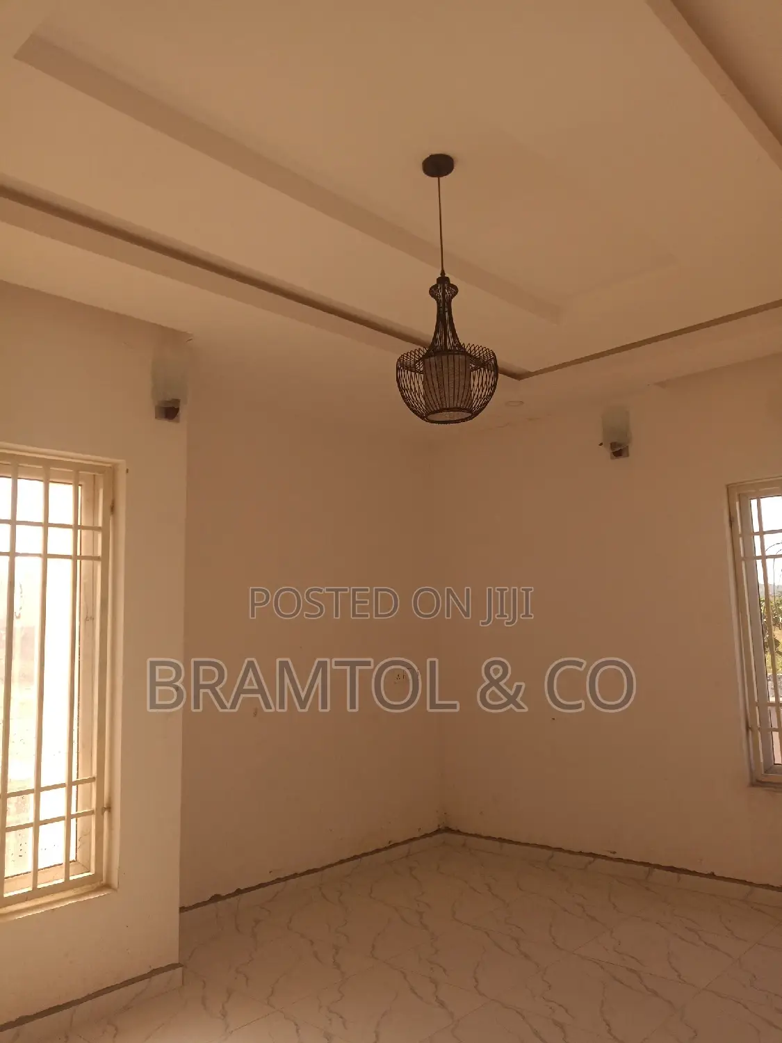 4bdrm Duplex in Idu Industrial for sale in Idu Industrial