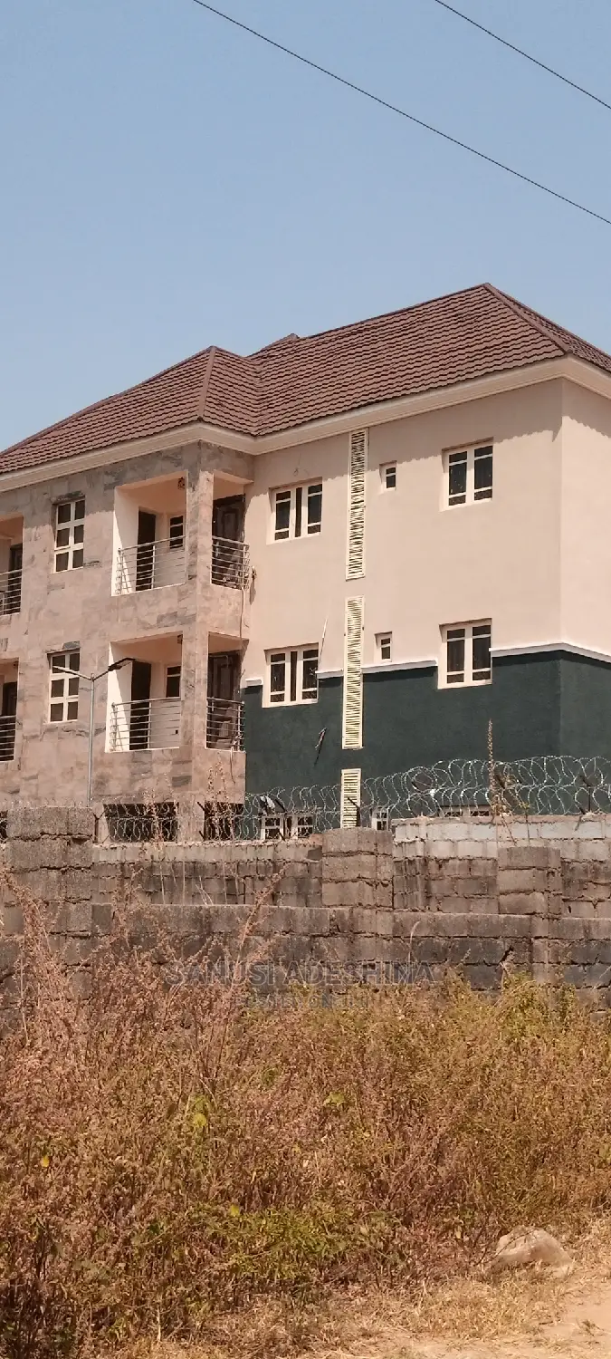 2bdrm Block of Flats in Jahi By Peace for sale in Jahi