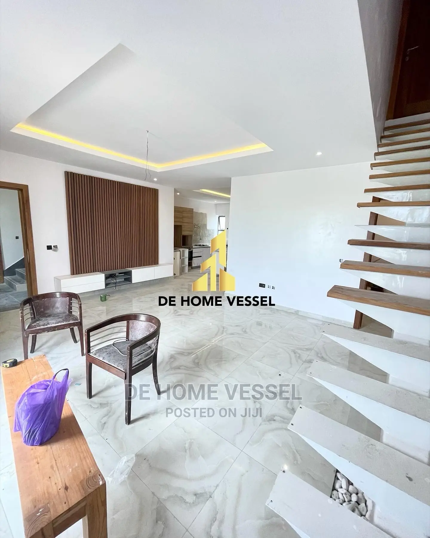 2bdrm Maisonette in Lekki Phase 1 for sale in Lekki Phase 1