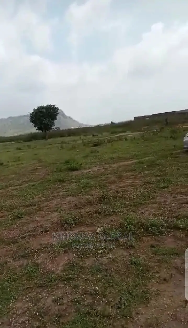 107ha Jibi Behind Mopol Barracks After Kubwa Arab Junction in Dei-Dei