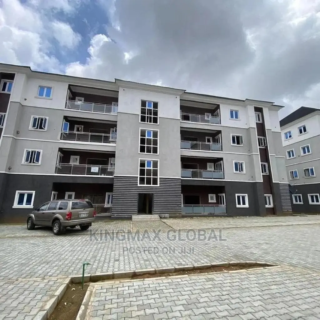 4bdrm Apartment in Wuye for sale in Wuye