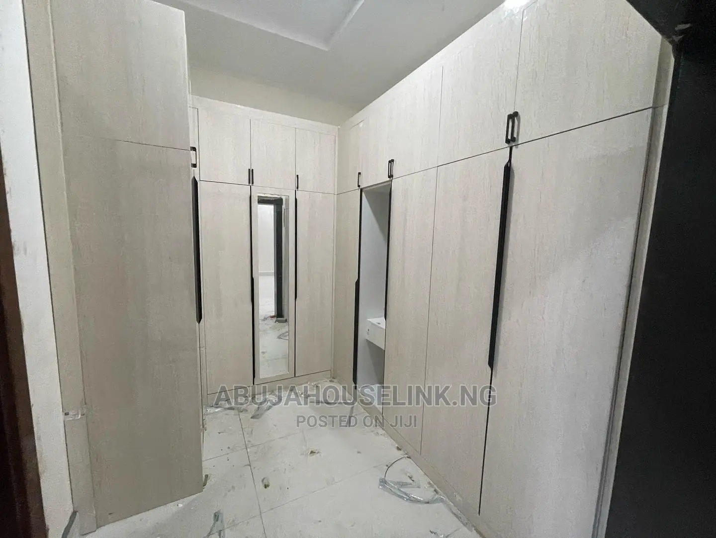 8bdrm Duplex in Maitama Abuja for sale in Maitama