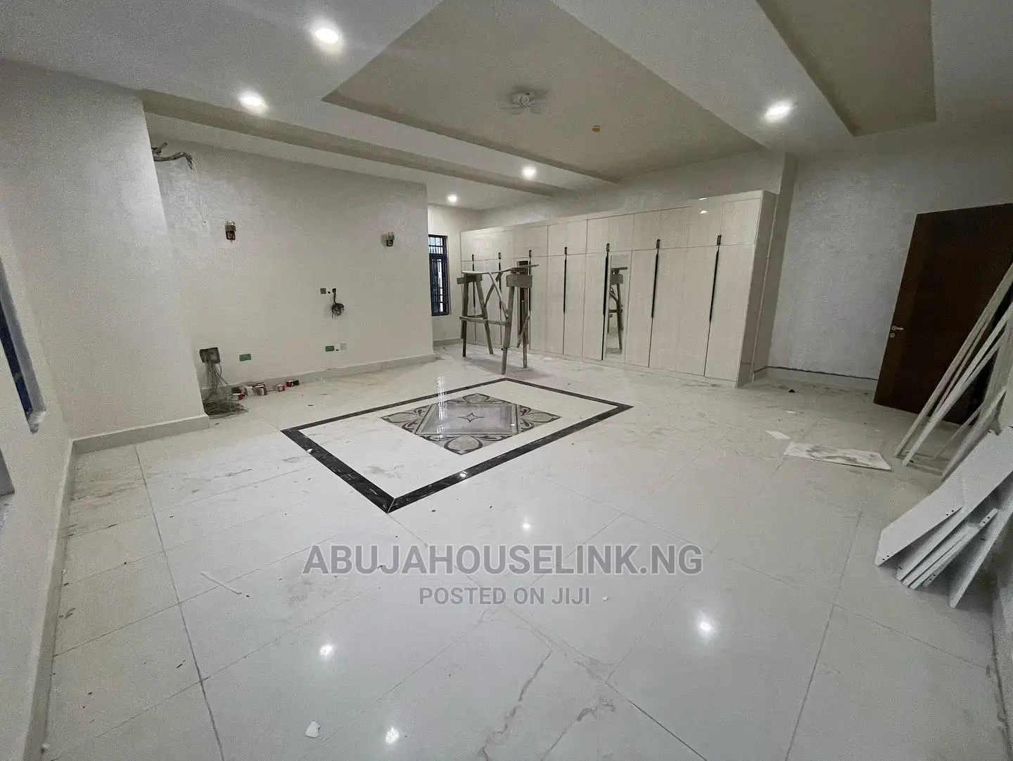 8bdrm Duplex in Maitama Abuja for sale in Maitama