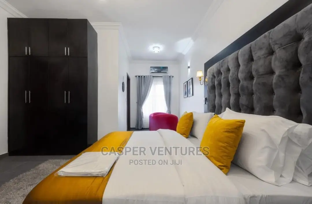 State-Of-The-Art 3-Bedroom Duplex With Pool in Lekki Phase 1
