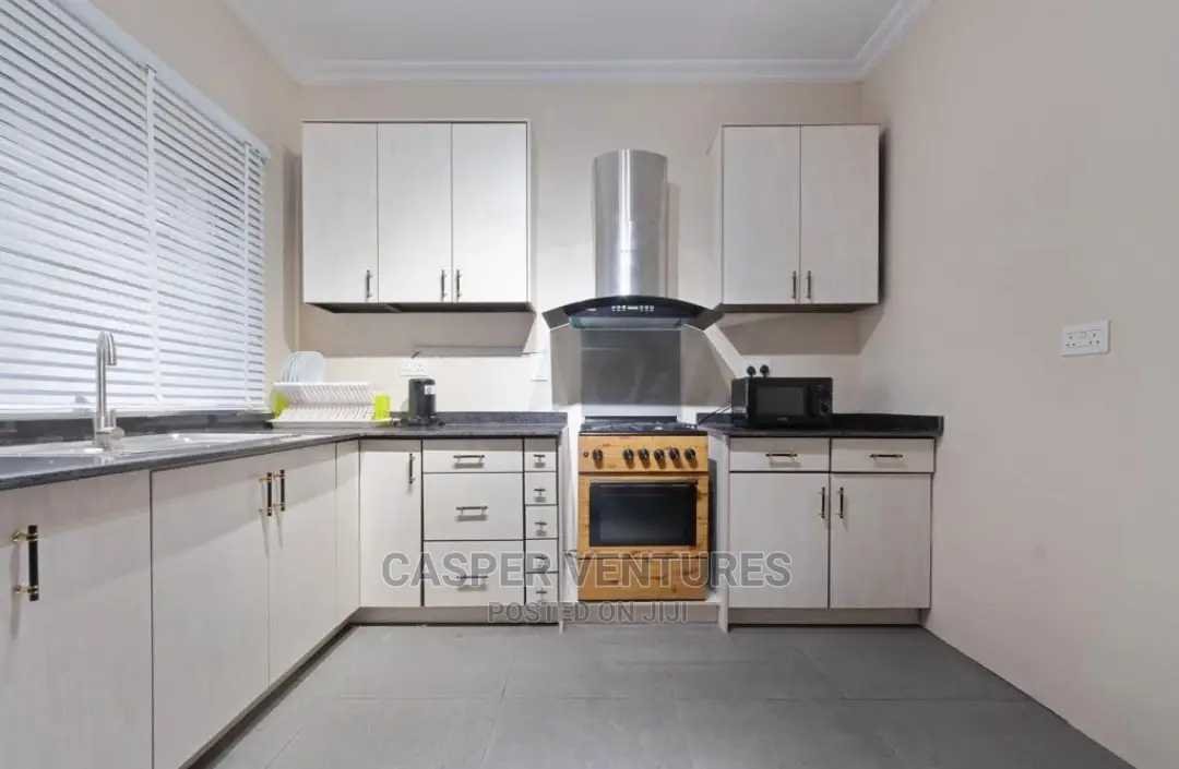 State-Of-The-Art 3-Bedroom Duplex With Pool in Lekki Phase 1