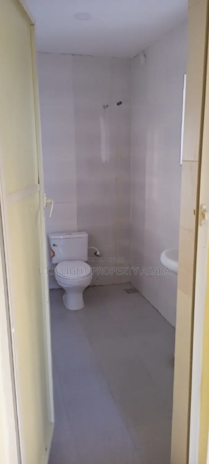 2bdrm Block of Flats in L.T.B Lights, Oshimili North for rent in Oshimili North