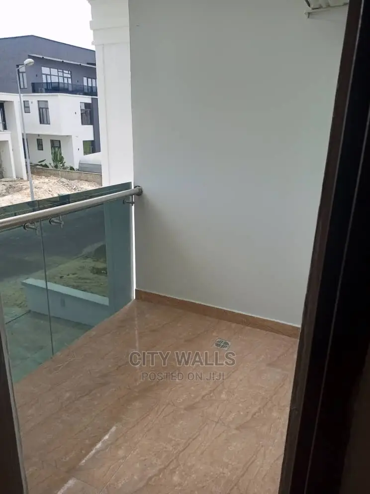 4bdrm Duplex in Cowrie Creek Estate, Ikate for Rent in Ikate