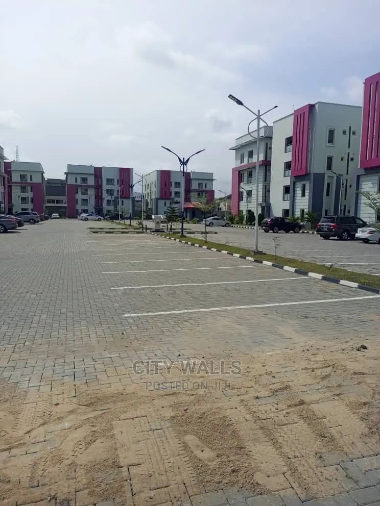 Furnished 2bdrm Block of Flats in Ikate for rent in Ikate