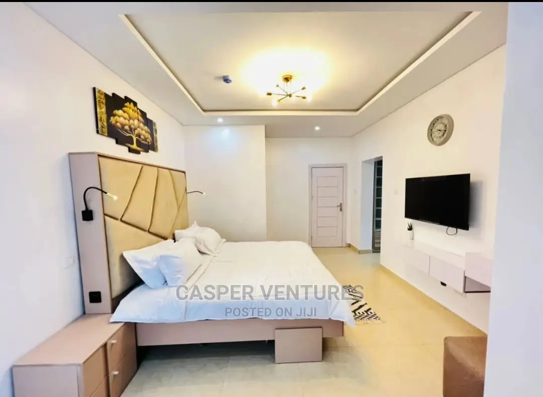 First-Class Unique 4-Bedroom Villa in Lekki Phase 1