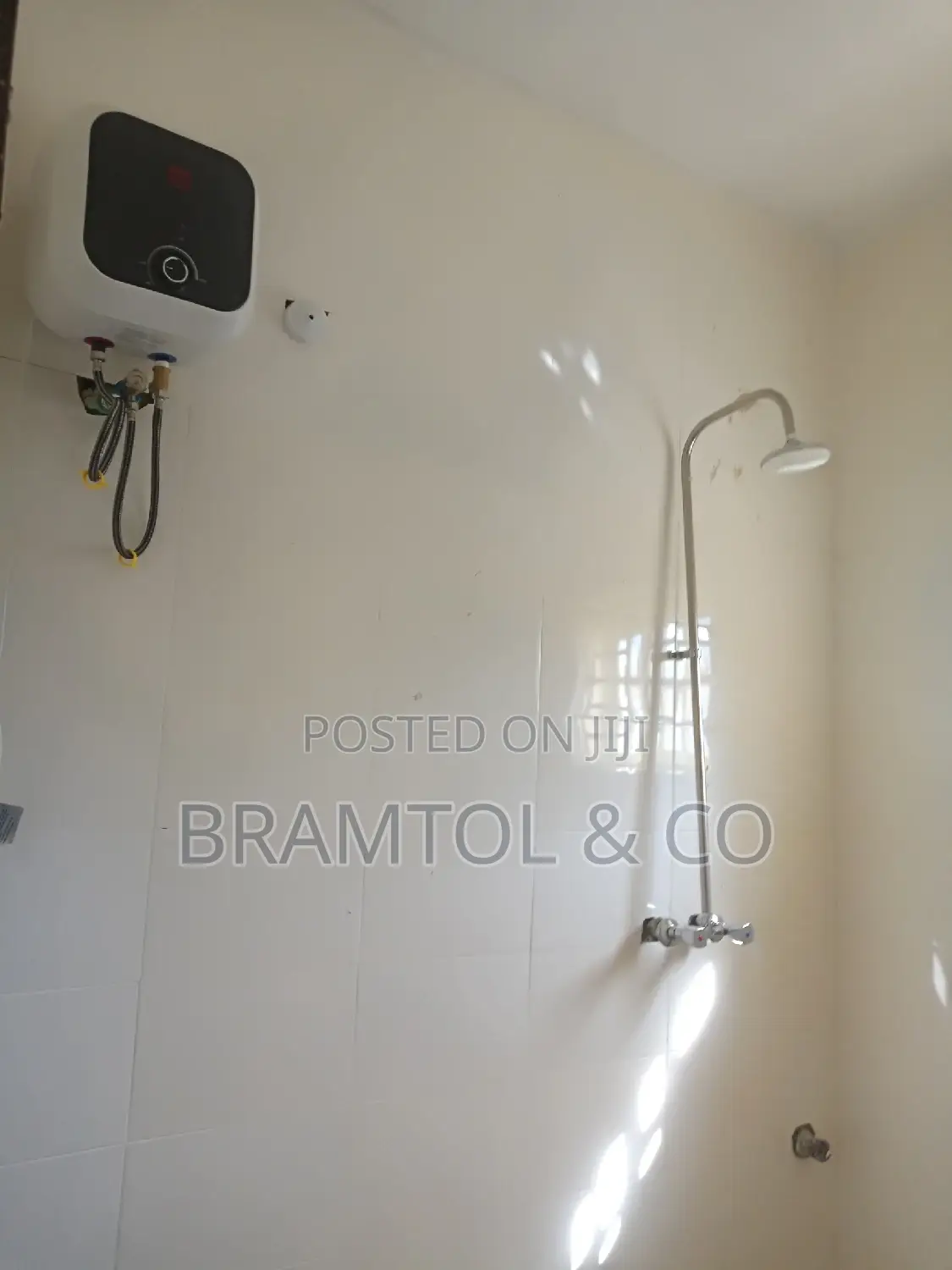 3bdrm Block of Flats in Kiami for sale in Kiami