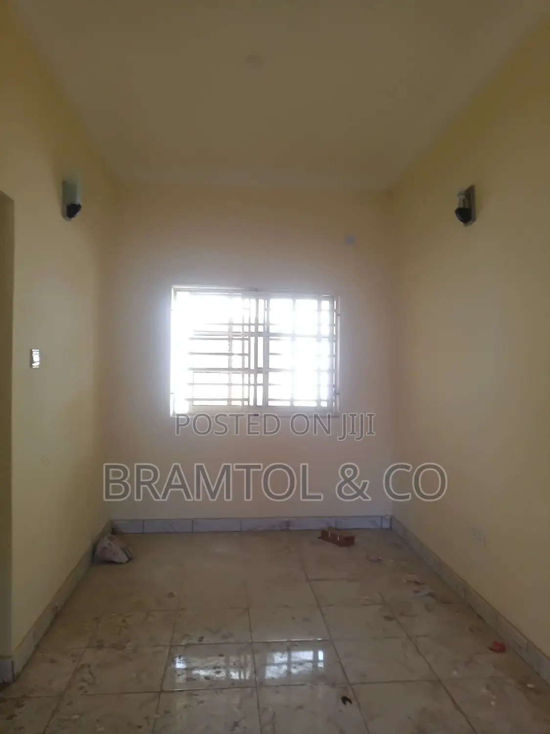 3bdrm Block of Flats in Kiami for sale in Kiami