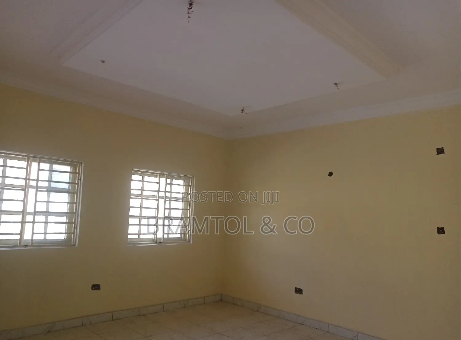 5bdrm Townhouse / Terrace in Kiami for rent in Kiami